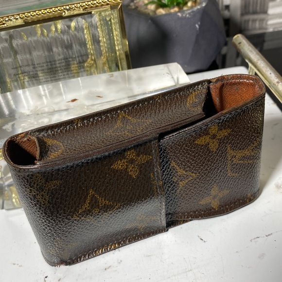 Authentic Louis Vuitton Brown Monogram Pouch - Picture 15 of 15